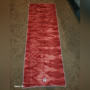 Manduka yogitoes yoga mat towel